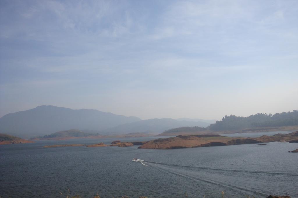 Wayanad Gate Resort Mananthavady Extérieur photo